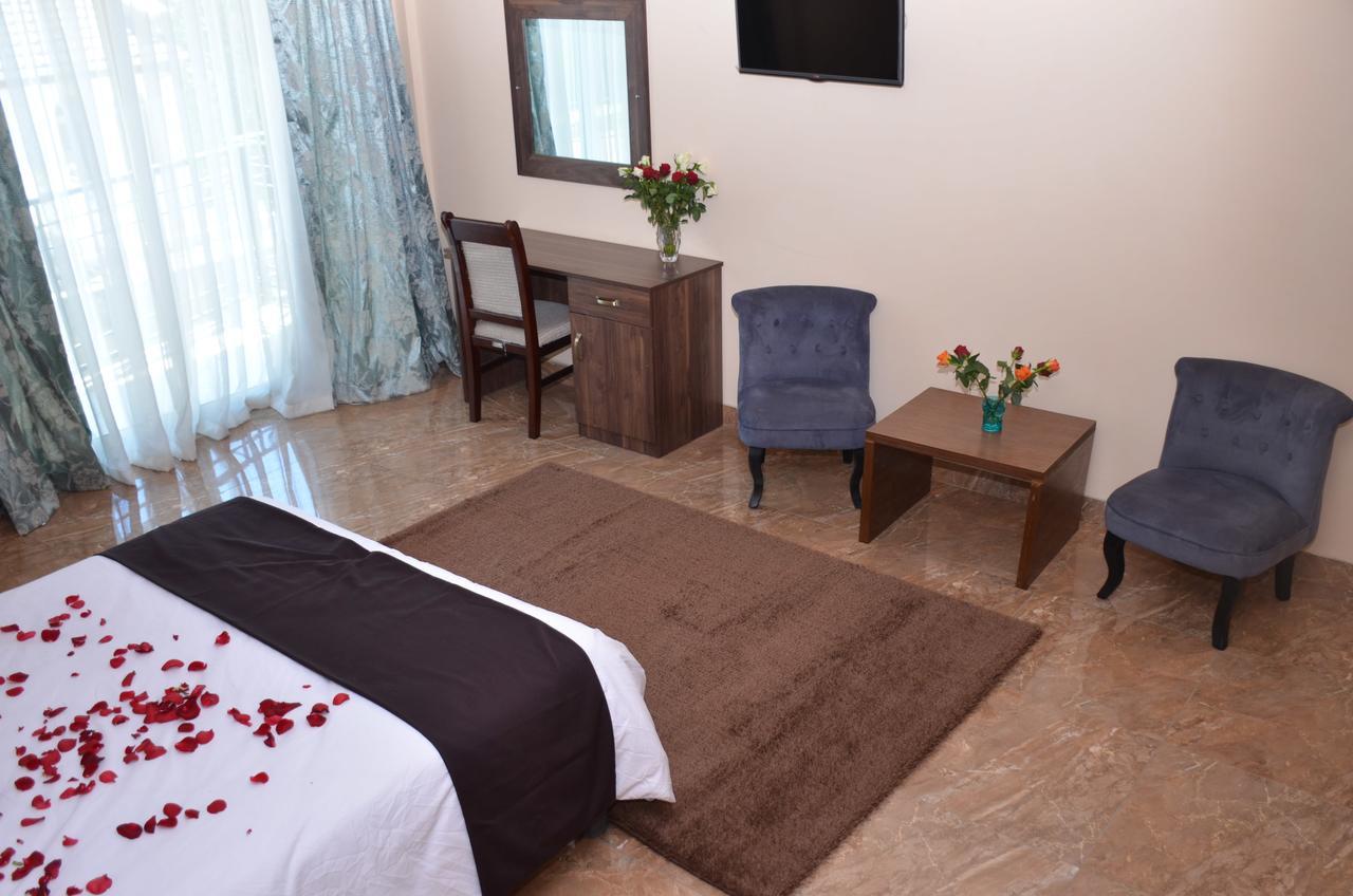 Melodie Hotel Addis Abeba Zewnętrze zdjęcie