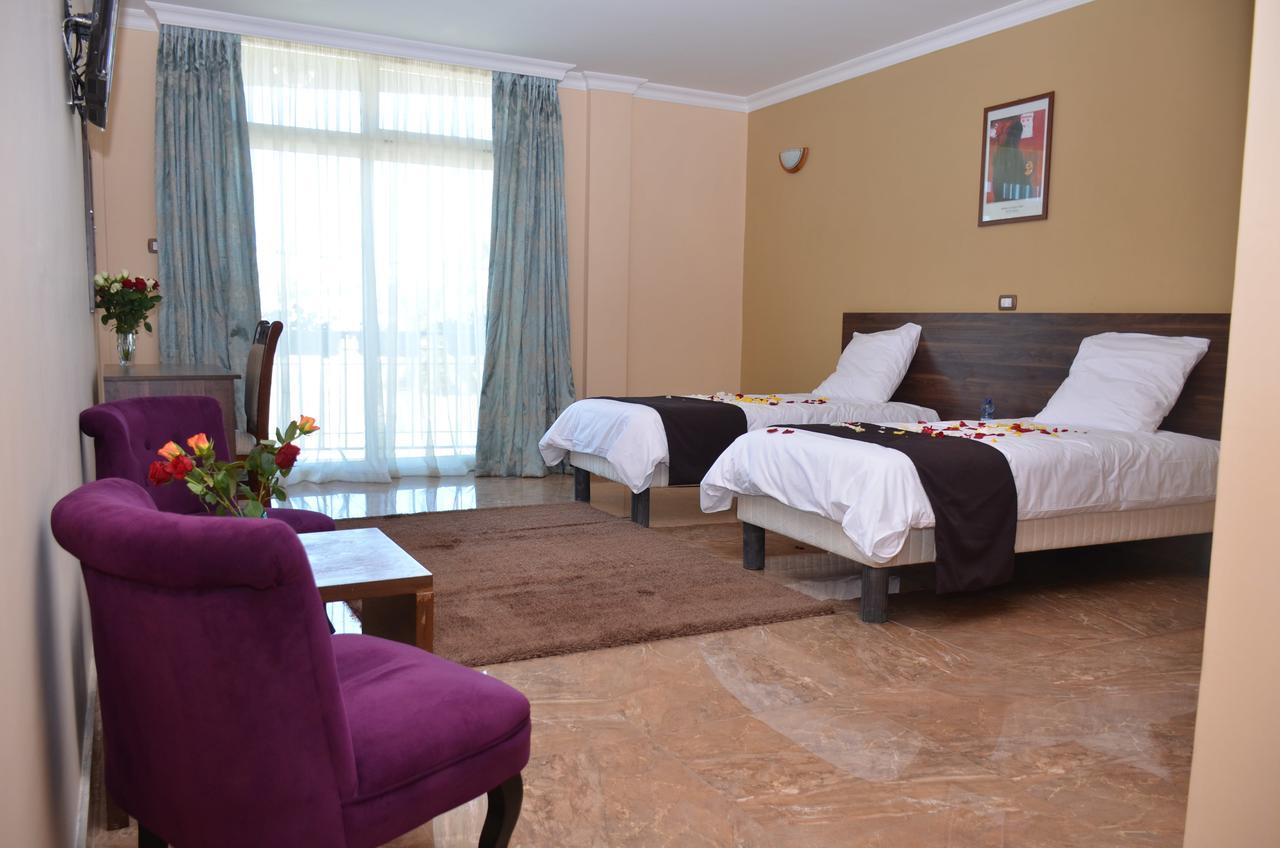 Melodie Hotel Addis Abeba Zewnętrze zdjęcie