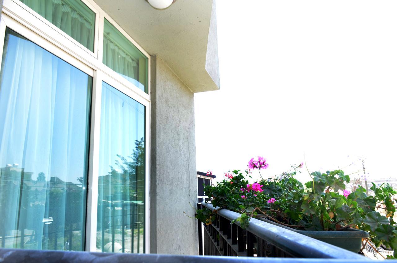 Melodie Hotel Addis Abeba Zewnętrze zdjęcie