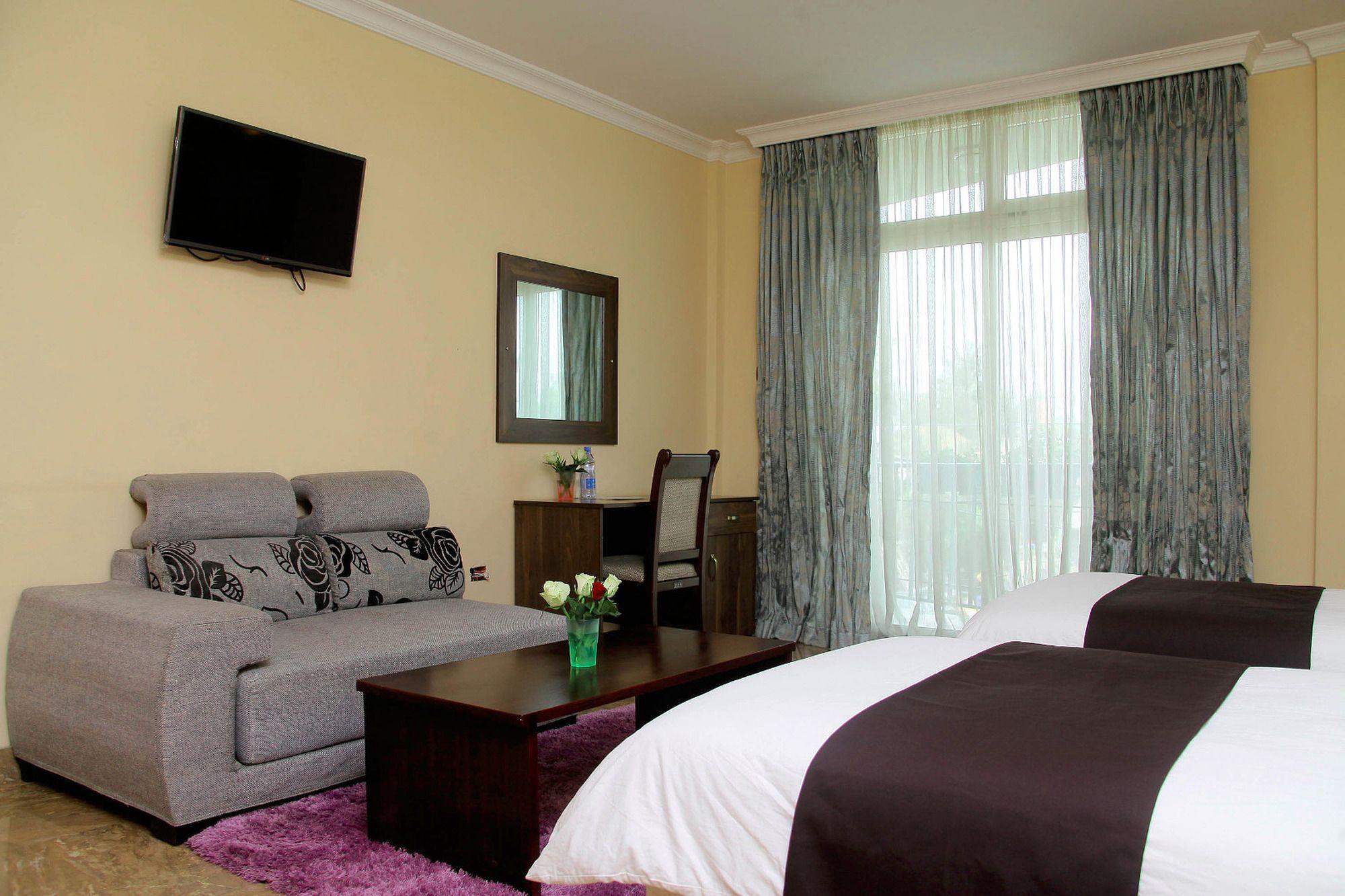 Melodie Hotel Addis Abeba Zewnętrze zdjęcie