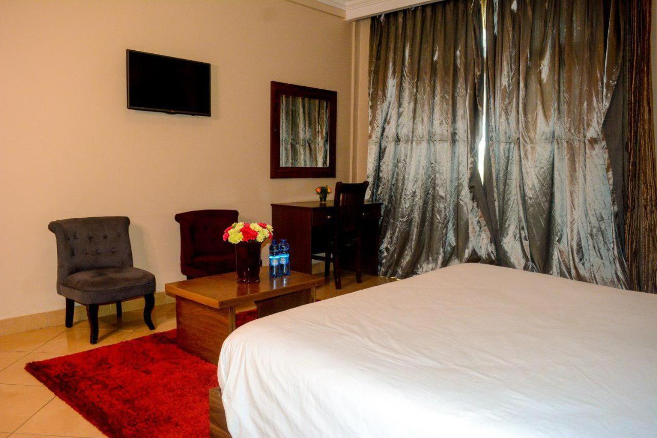 Melodie Hotel Addis Abeba Zewnętrze zdjęcie