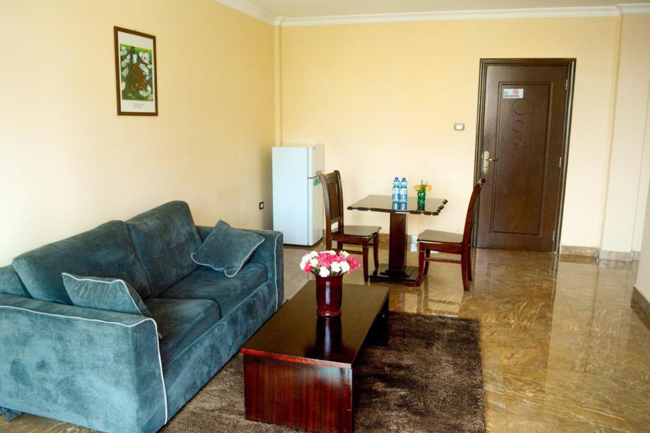 Melodie Hotel Addis Abeba Zewnętrze zdjęcie